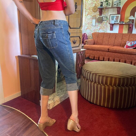 Y2K low rise capris with back pockets on front! - Picture 9 of 13